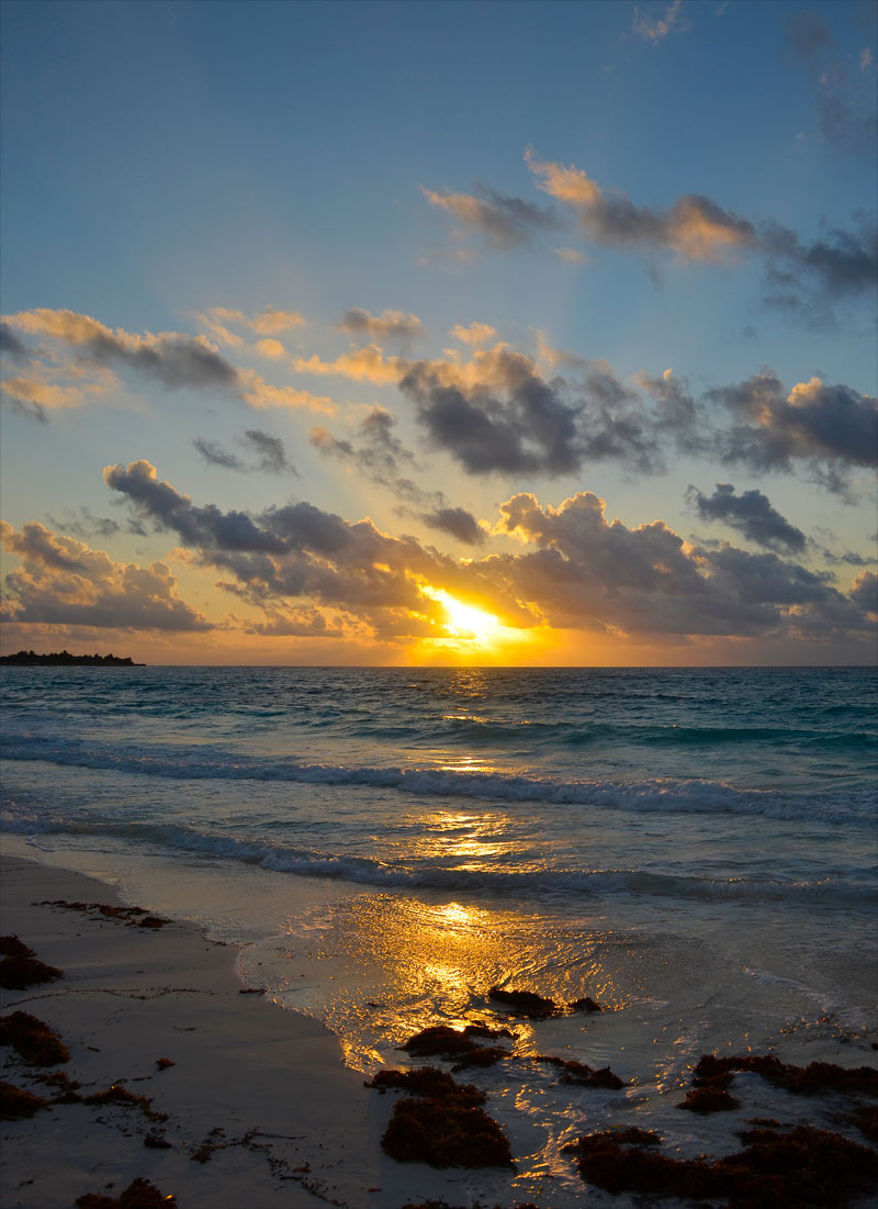 Amanecer en la playa del Hotel Sol Cayo Largo
