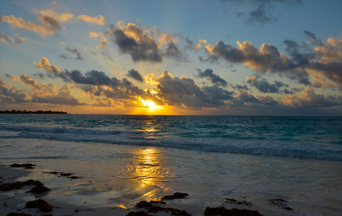 Amanecer en la playa del Hotel Sol Cayo Largo