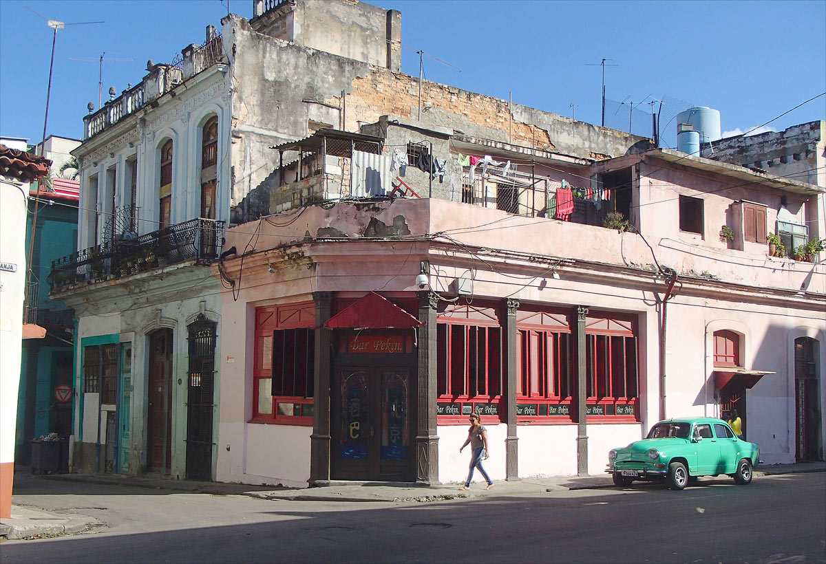 Cuba, La Habana - Caminando por las calles