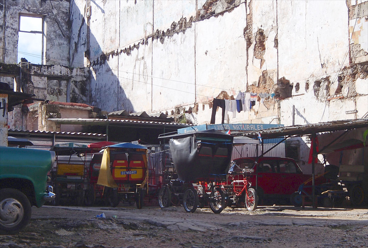 Cuba, La Habana - Caminando por las calles