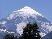 San Mar�n de los Andes - Lago Huechulaufquen y volcan Lan�n