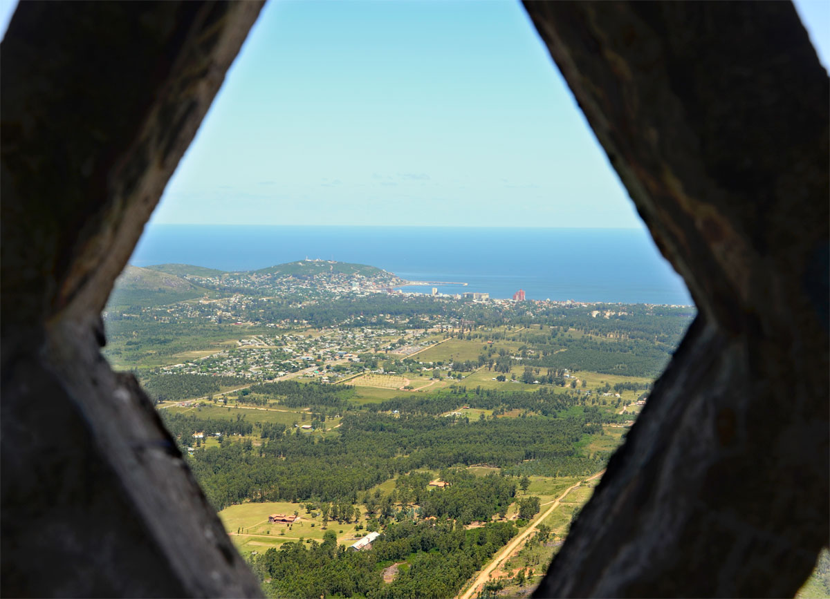 Piri&aacute;polis desde la Cruz del P&aacute;n de Az&uacute;car