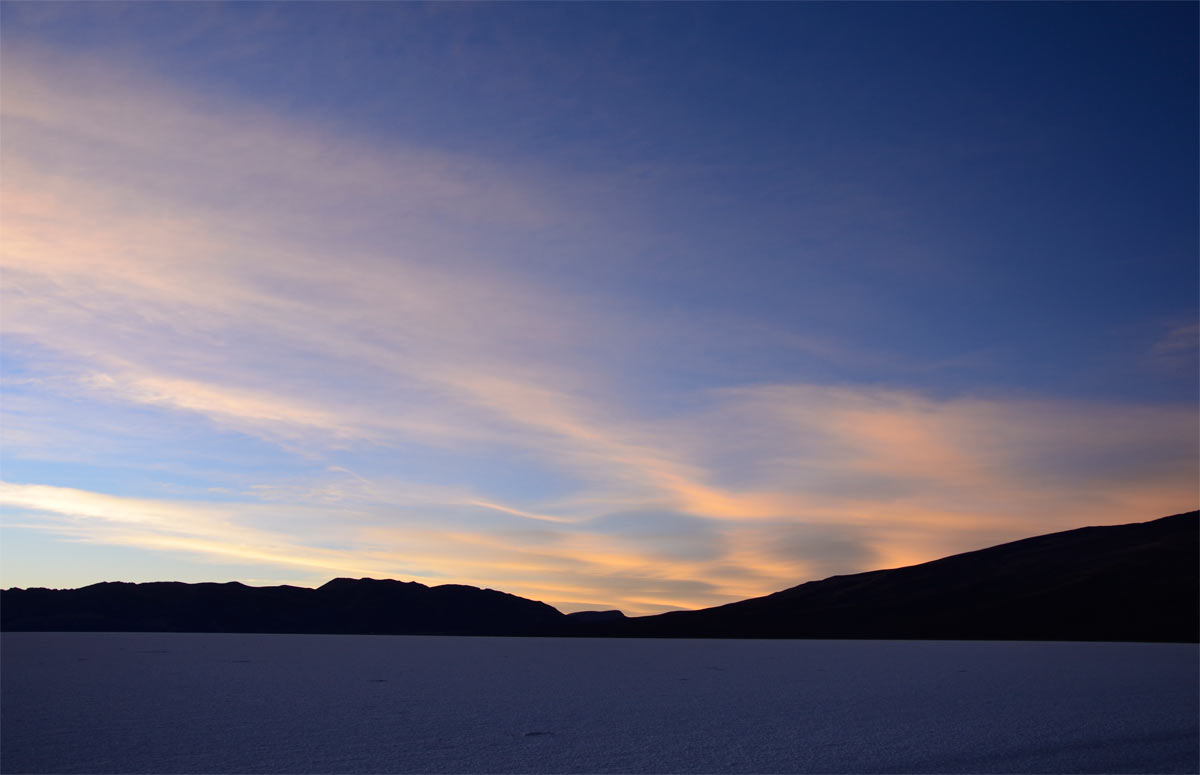 Atardecer en el salar de Uyuni